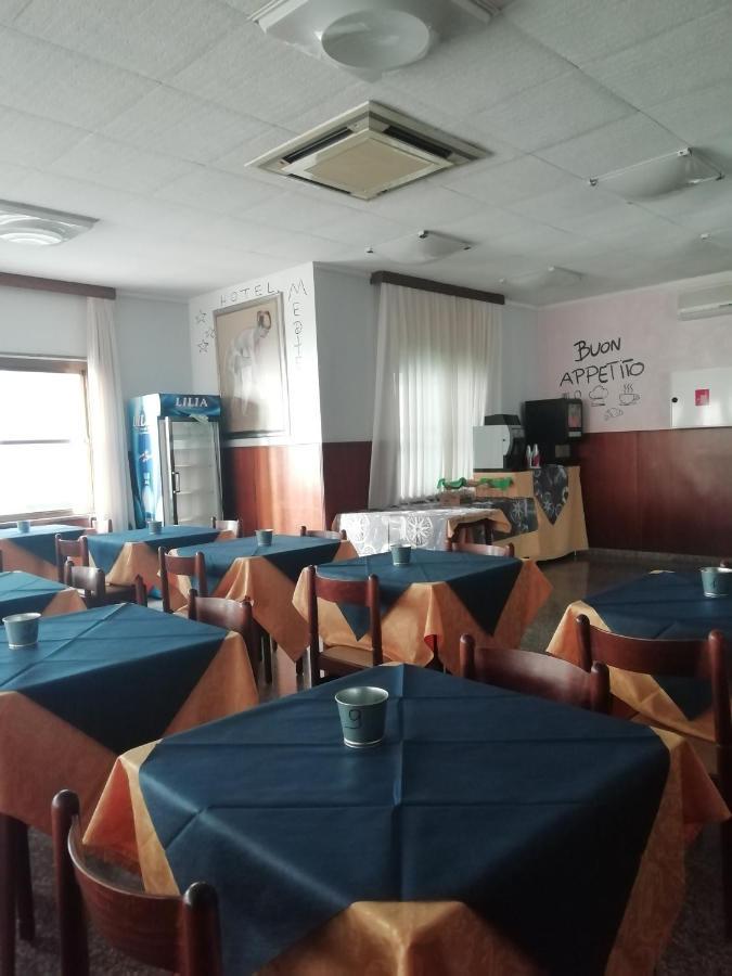 Hotel Mediterraneo Rimini Ngoại thất bức ảnh
