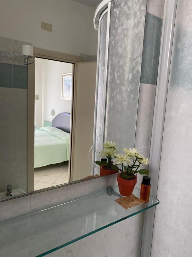 Hotel Mediterraneo Rimini Ngoại thất bức ảnh