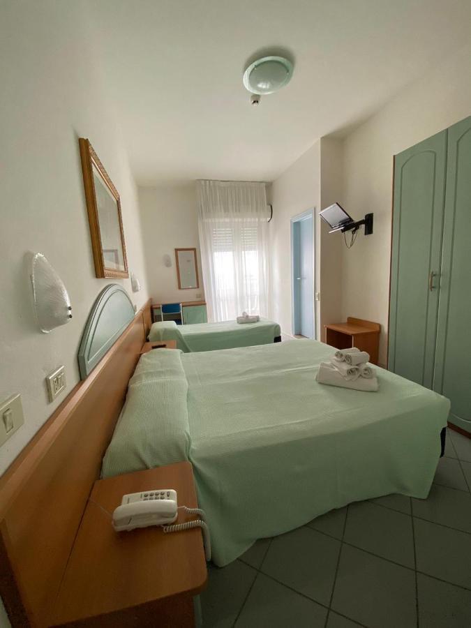 Hotel Mediterraneo Rimini Ngoại thất bức ảnh