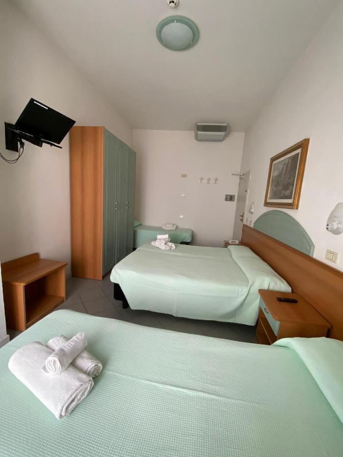 Hotel Mediterraneo Rimini Ngoại thất bức ảnh